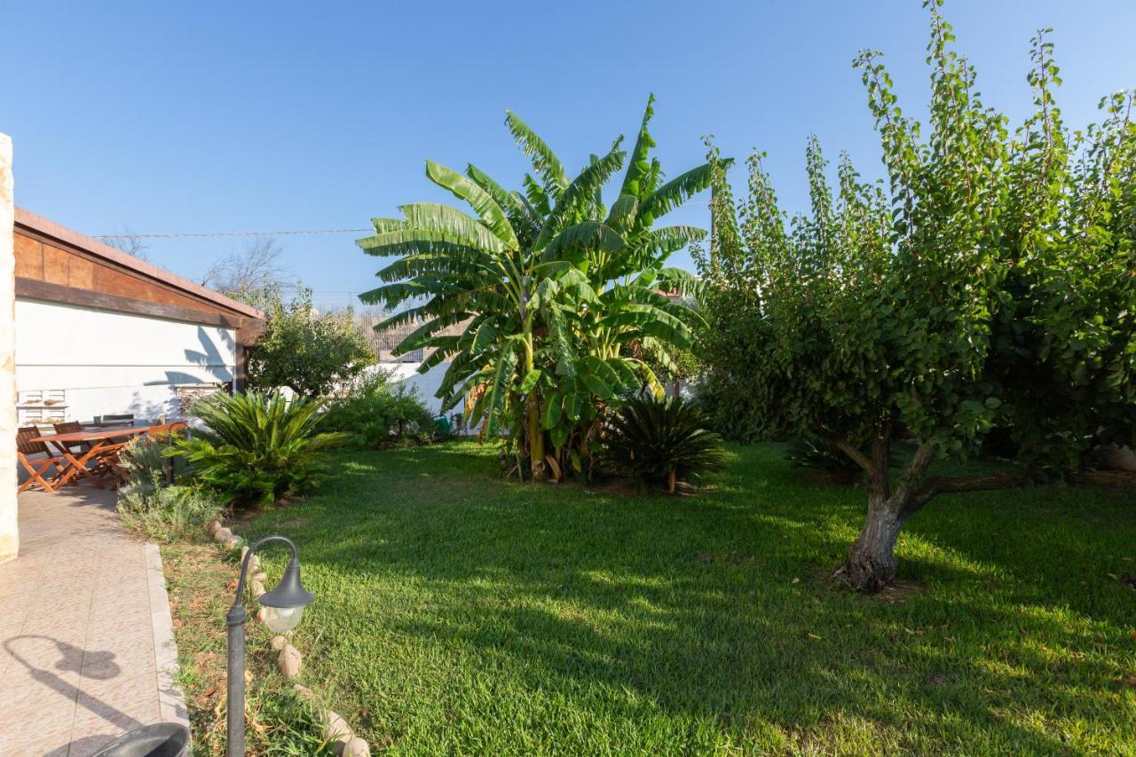 B&B L'Isola Che Non C'E 托雷圣乔万尼乌 外观 照片
